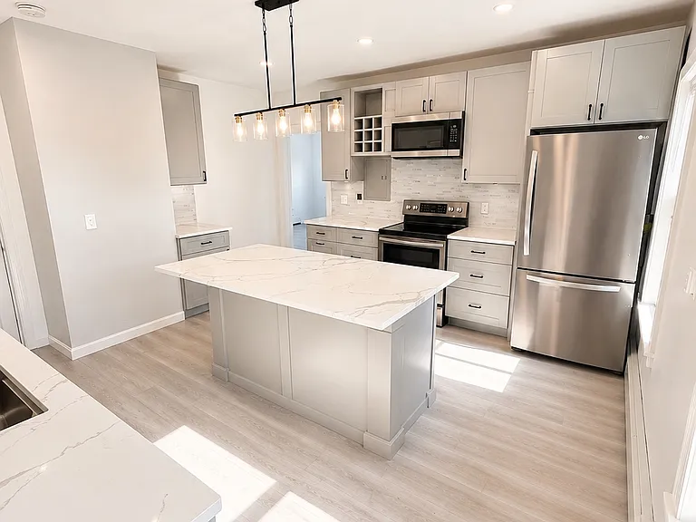 Franklin St — Photo 1