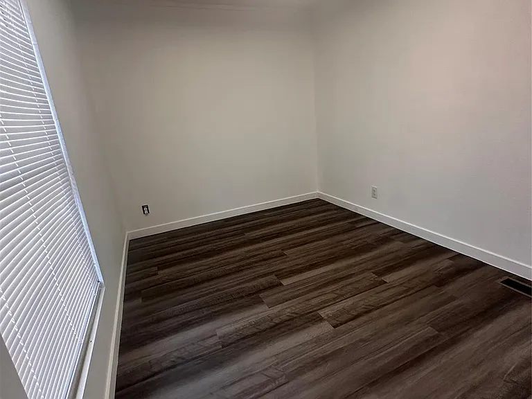 14525 Oak Hill Ln — Photo 15