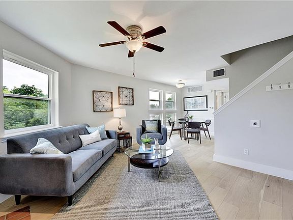 5th image of 1500 Woodlawn Blvd #301