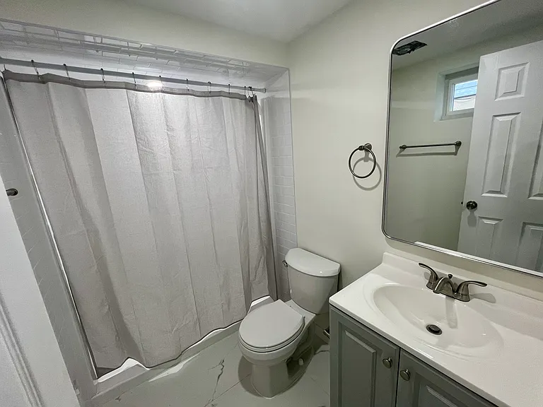 Downstairs Full Bath