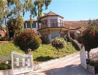 1st image of 2408 Willow Dr