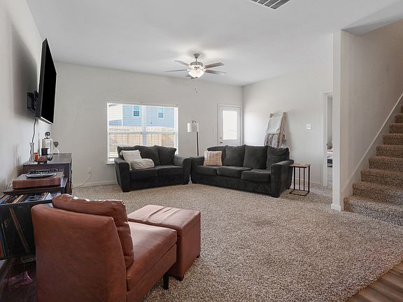 3rd image of 13701 Roosevelt Arch Dr
