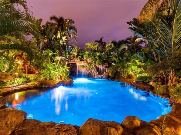 595 Kupulau Dr, Kihei, HI 96753