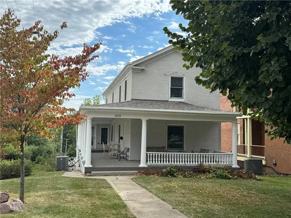 1425 South St, Lexington, MO 64067