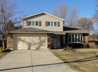 1110 Parker Ave, Downers Grove, IL 60516