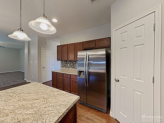 5th image of 2583 Pumpkin Patch Ln