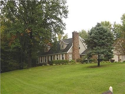 1st image of 5399 Woodridge Dr