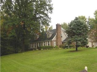 5399 Woodridge Dr, Newburgh, IN 47630