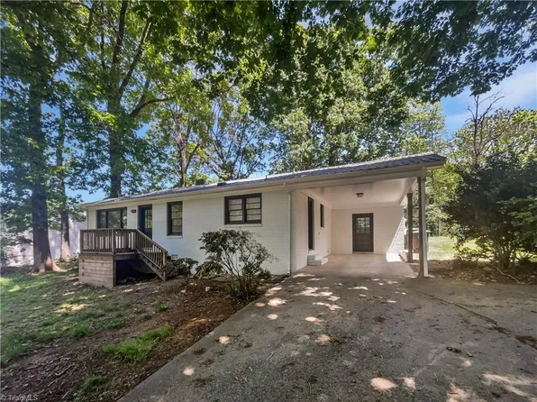 969 Old Linwood Rd, Lexington, NC 27292