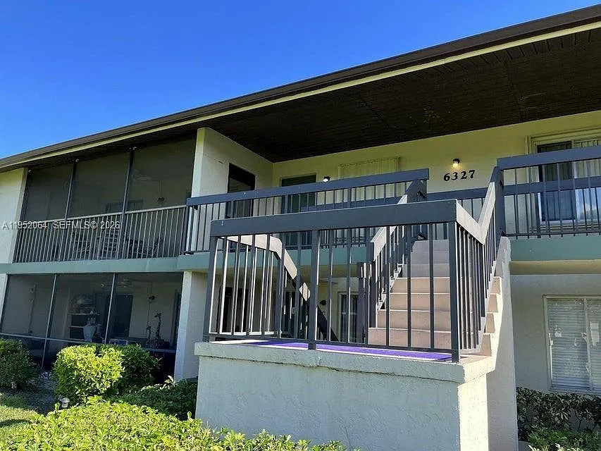 Chasewood Of Jupiter Cond — Photo 1