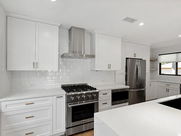 13355 Debby St — Photo 3
