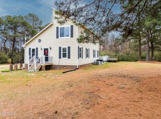 1344 S McCullen Rd, Clinton, NC 28328