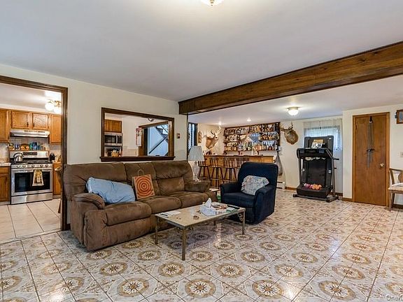 4th image of 21 Loscerbo Ln