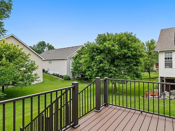 5th image of 468 Meadowood Ln