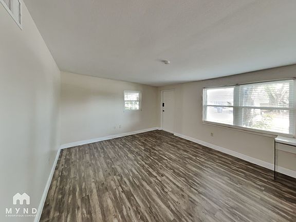 5th image of 14 Lamplight Ln SE