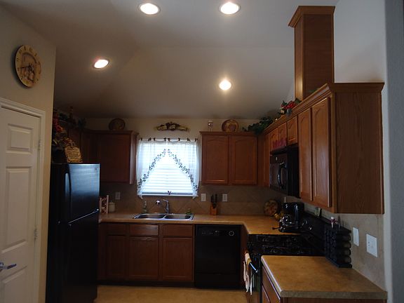 5th image of 8435 Chalk Hill Cv