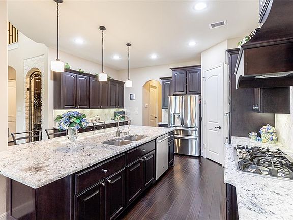 3rd image of 11362 Sandhaven Dr