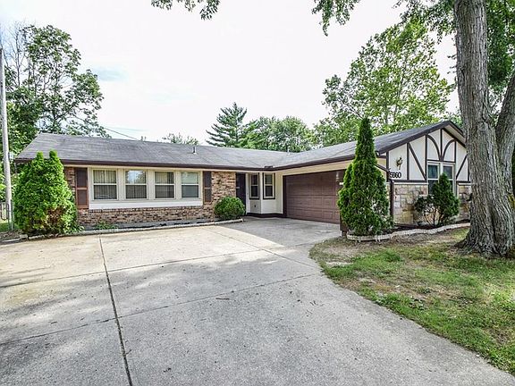 3rd image of 5960 Cadman Dr