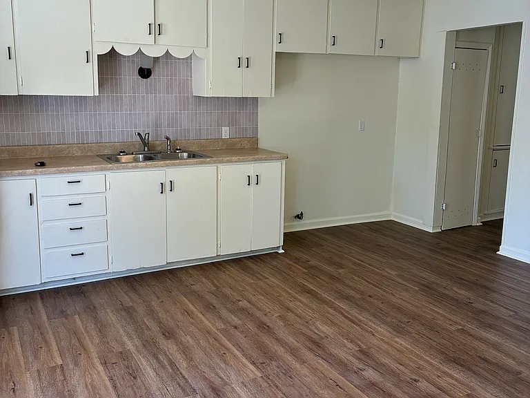 405 E Church St #2 — Photo 5