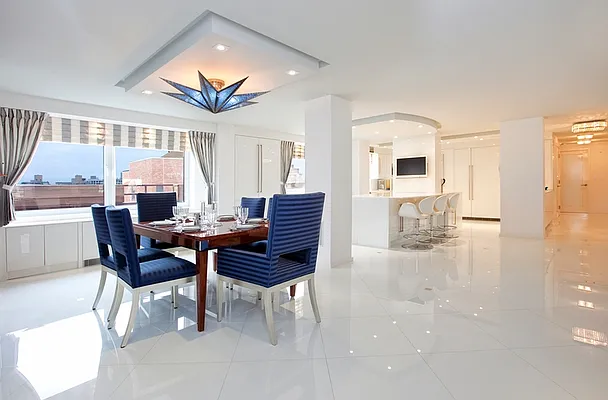 Sold by Aclawrence | media 33