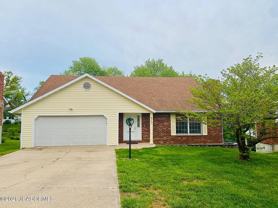 1st image of 4903 Woodhaven Dr