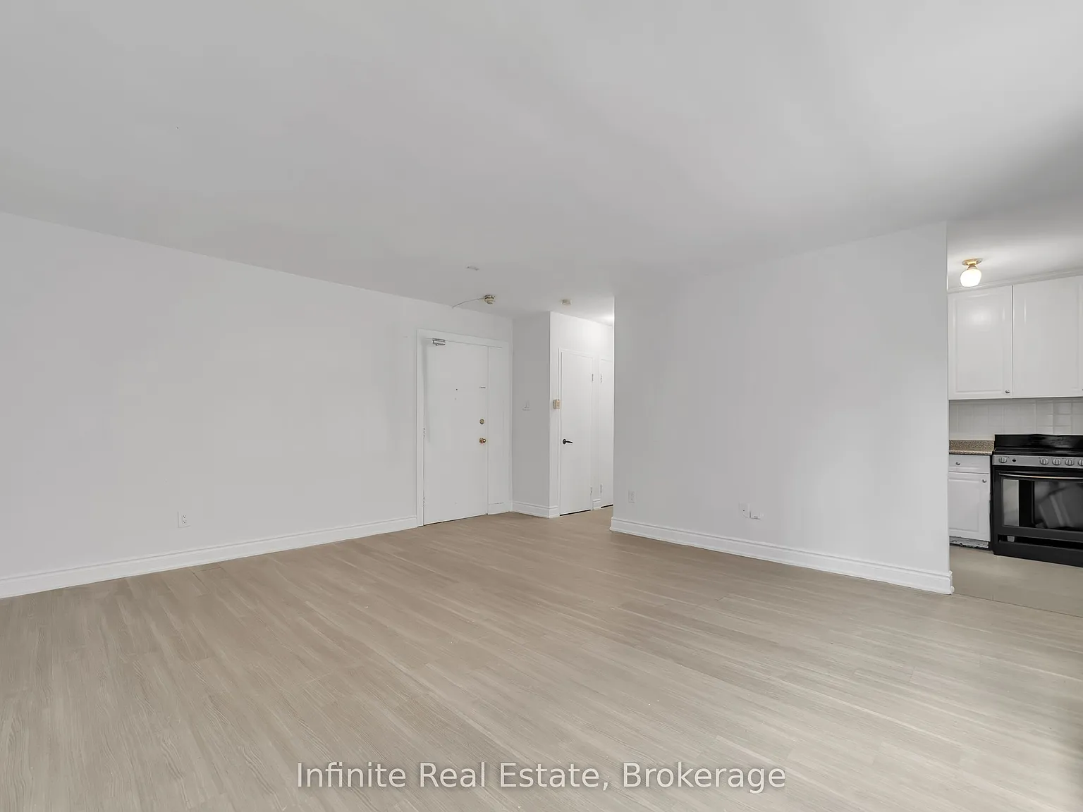 Studio, $1,500 — Photo 2