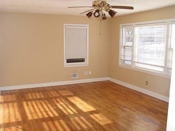 5th image of 813 Magness Dr