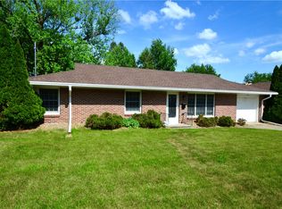 933 15th St, West Des Moines, IA 50265