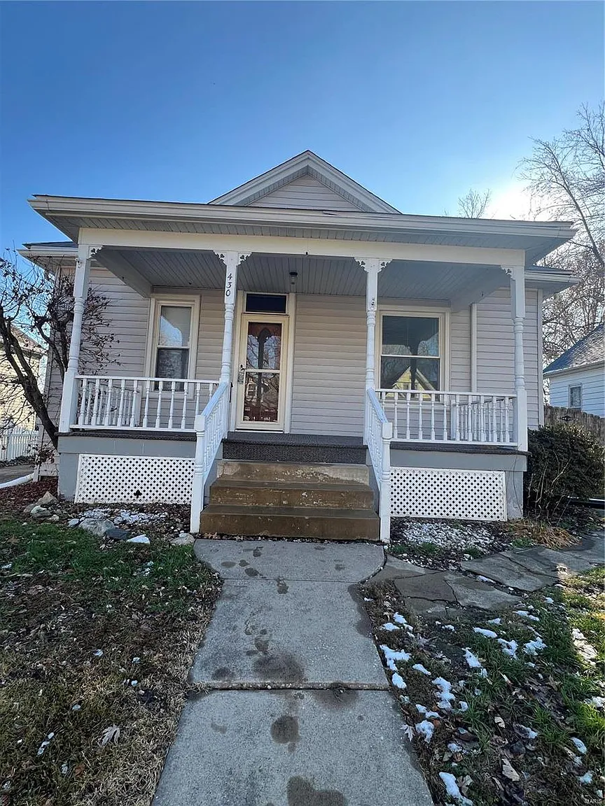 430 E Park St photo 1