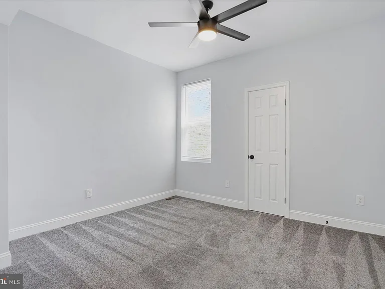 2605 Denison St — Photo 23