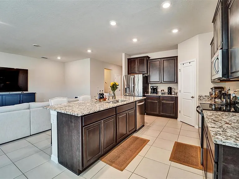 7330 Rome Ln — Photo 15