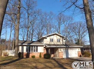 1151 Lancelot Dr, Muskegon, MI 49445