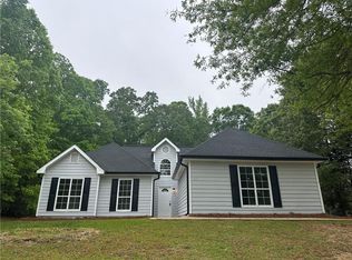 65 Lakefront Dr, Covington, GA 30016