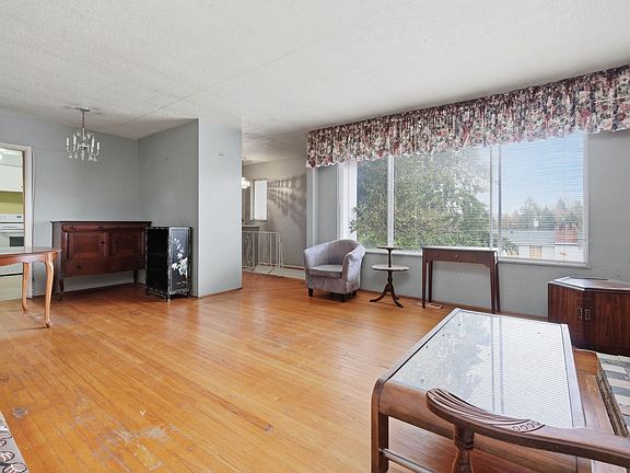 4th image of 4745 Gilpin Ct