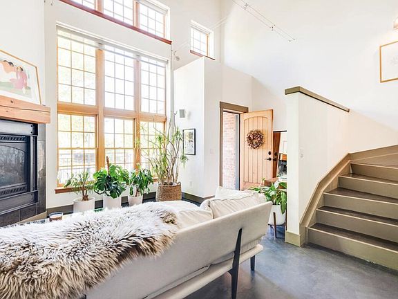 Entry off of Industrial Way.