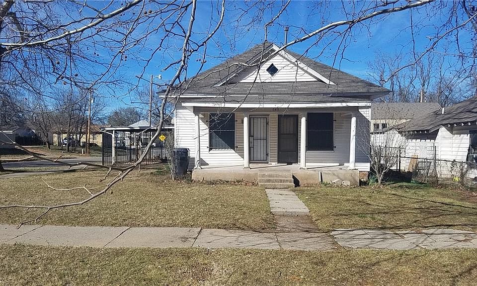 1st image of 545 SW 25th St
