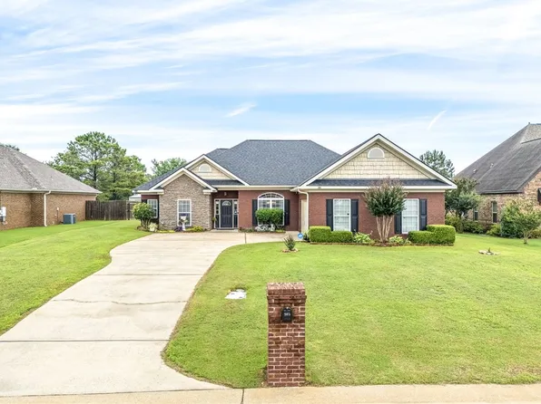 905 Beauford Dr, Opelika, AL 36804