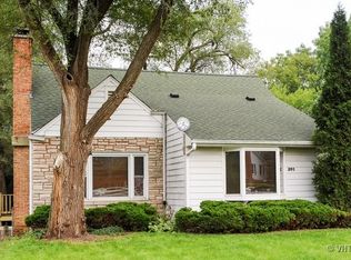 201 Happ Rd, Northfield, IL 60093