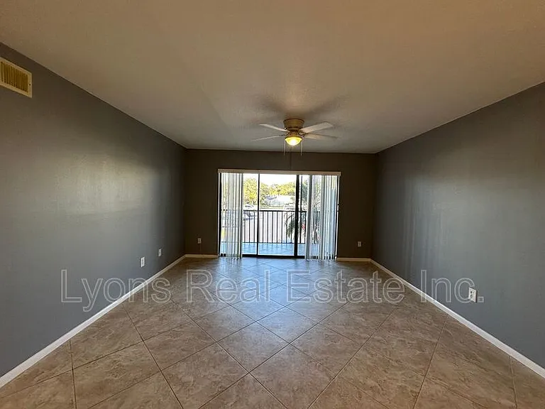 4701 Lakeside Club Blvd #10 — Photo 20