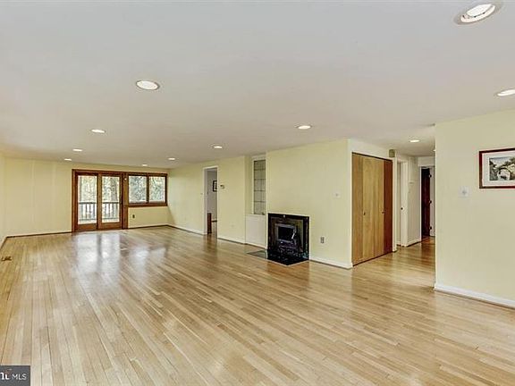 5th image of 849 Merriewood Ln