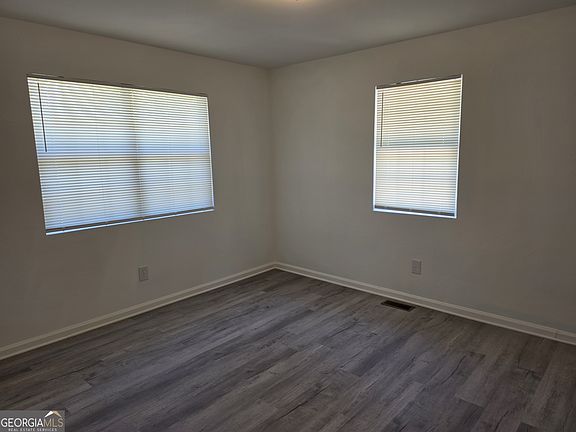 2nd image of 565 Dennard Rd