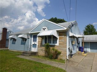 26 Mayfield St, Pawtucket, RI 02861