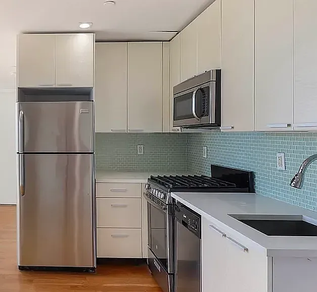 1433 De Kalb Ave #1C — Photo 2