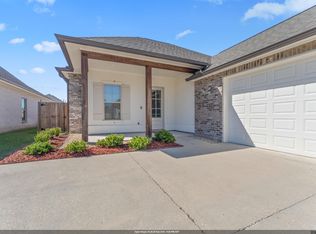 5159 Black River Rd, Darrow, LA 70725