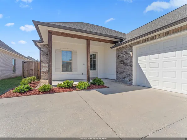 5159 Black River Rd, Darrow, LA 70725