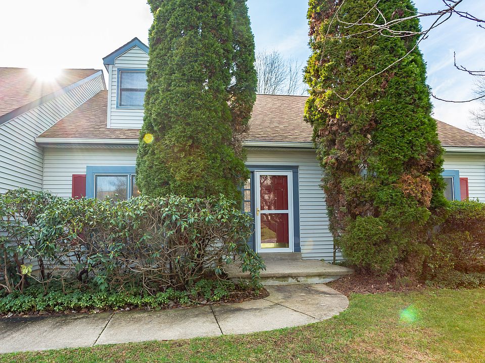 1st image of 6 Blue Fox Ct
