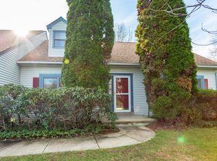 6 Blue Fox Ct, Newark, DE 19711