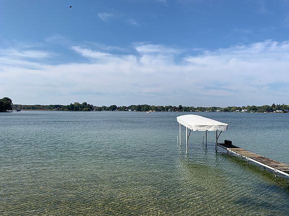 2nd image of 378 Country Club Dr
