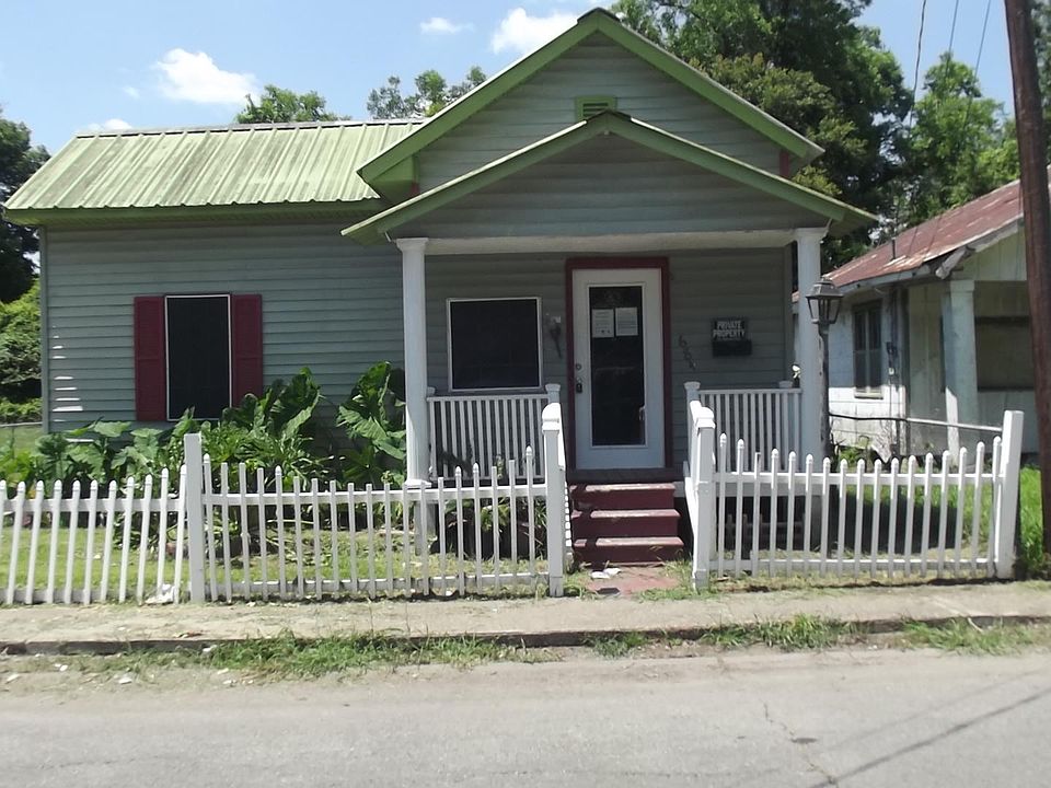 1st image of 684 Park Ave