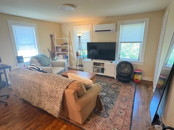 134 S Locust Ave #1-4, Fayetteville, AR 72701